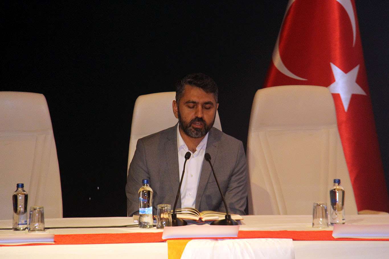 Lice Ashab-ı Kehf ve Kardeşlik paneli düzenlendi Lice Ashab-ı Kehf ve Kardeşlik paneli düzenlendi
